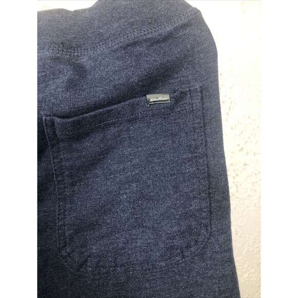 Eddie Bauer Men’s Lounge Short with Drawstring/Zipper Pockets/Waistband, 1 Pair - Picture 6 of 9